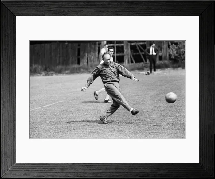 Framed Print : England team training session at Roehampton ahead of their international friendly match Framed Print : England team training session at Roehampton ahead of their international friendly match