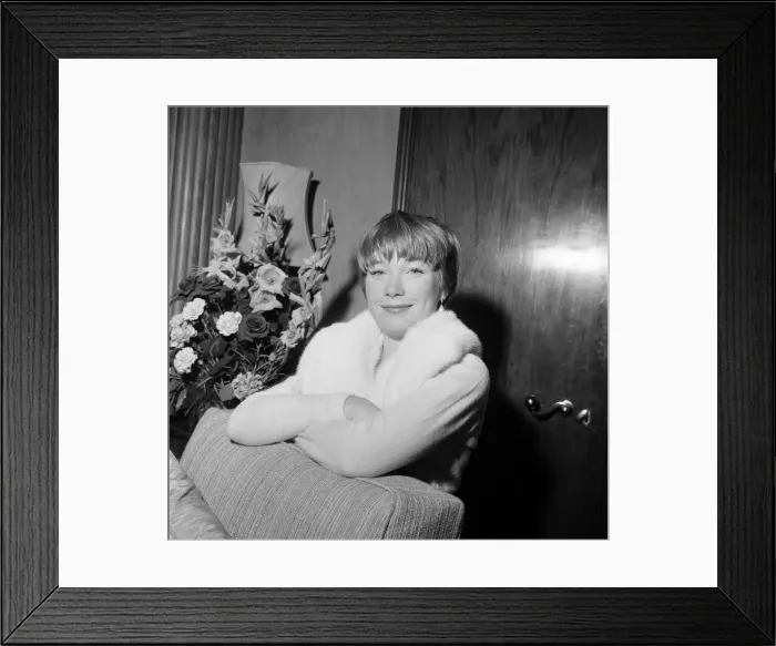 Framed Print : Shirley MacLaine, pictured in her room at Claridges Hotel in London