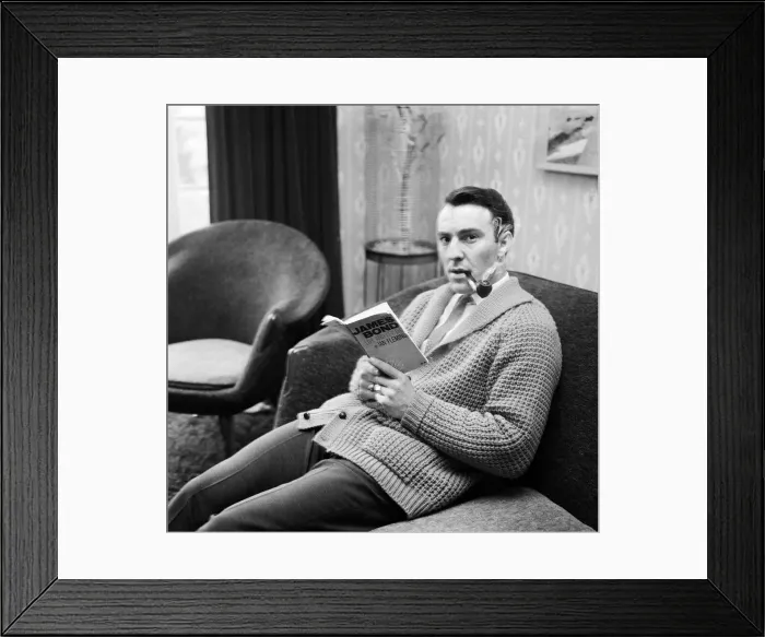 Framed Print : Tottenham Hotspur and England footballer Jimmy Greaves pictured smoking a pipe Framed Print : Tottenham Hotspur and England footballer Jimmy Greaves pictured smoking a pipe