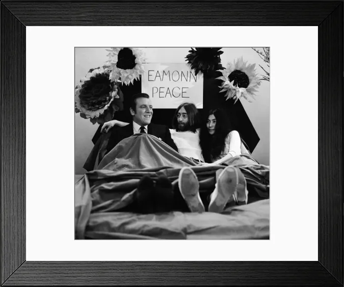 Framed Print : John Lennon and Yoko Ono appear on Thames Televisions Today Framed Print : John Lennon and Yoko Ono appear on Thames Televisions Today