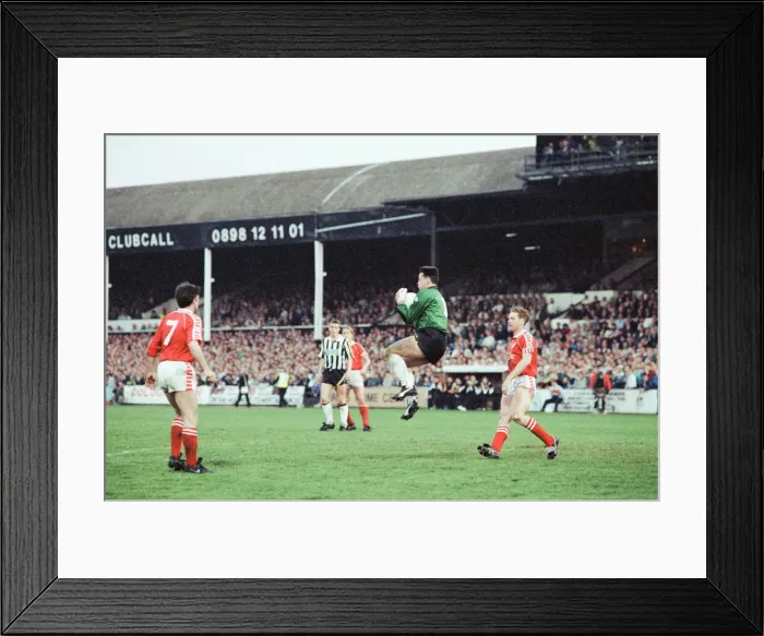Framed Print : Notts County 1-0 Middlesbrough, League Division Two Play Off 2nd Leg match at Meadow Lane Framed Print : Notts County 1-0 Middlesbrough, League Division Two Play Off 2nd Leg match at Meadow Lane