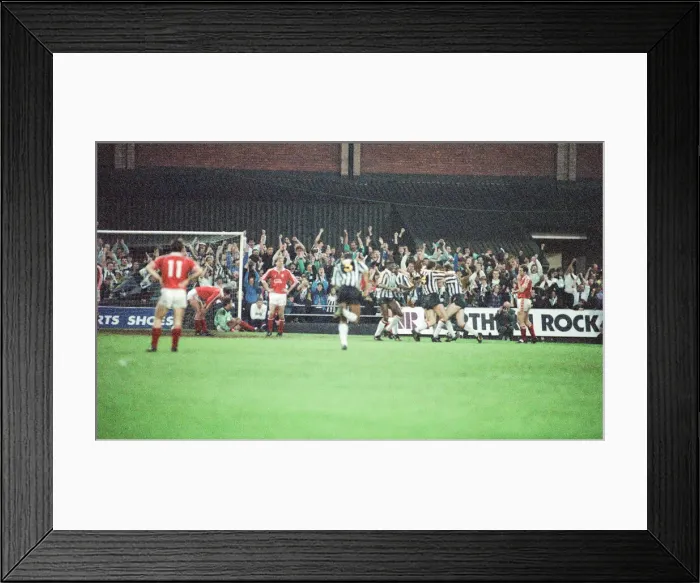 Framed Print : Notts County 1-0 Middlesbrough, League Division Two Play Off 2nd Leg match at Meadow Lane