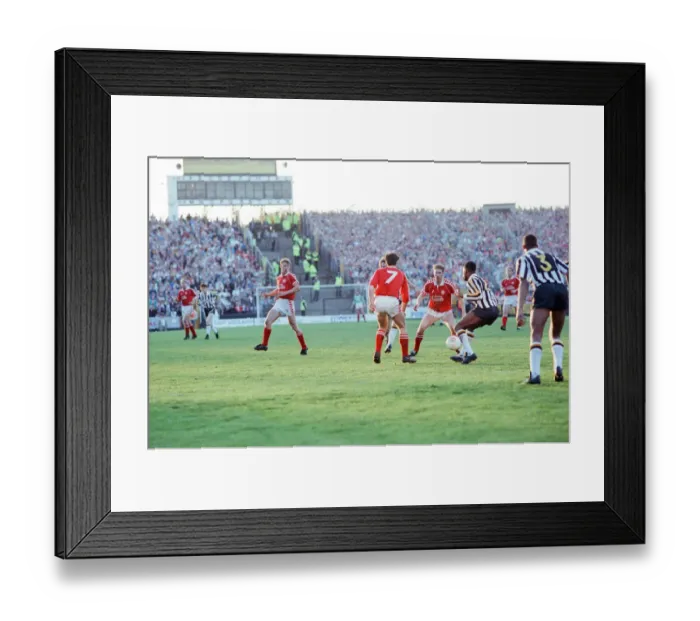 Framed Print : Notts County 1-0 Middlesbrough, League Division Two Play Off 2nd Leg match at Meadow Lane Framed Print : Notts County 1-0 Middlesbrough, League Division Two Play Off 2nd Leg match at Meadow Lane