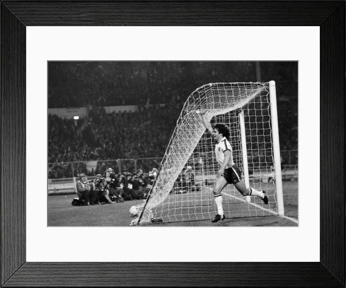 Framed Print : Jubilant Kevin Keegan after scoring Englands opening goal during the England v