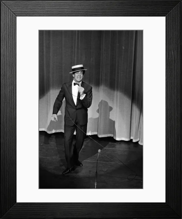 Framed Print : Rehearsals for the Royal Variety Performance. Frankie Vaughan. 6th November 1961 Framed Print : Rehearsals for the Royal Variety Performance. Frankie Vaughan. 6th November 1961