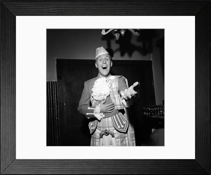 Framed Print : Bruce Forsyth in Scottish costume which he appears in during a new Palladium show Framed Print : Bruce Forsyth in Scottish costume which he appears in during a new Palladium show