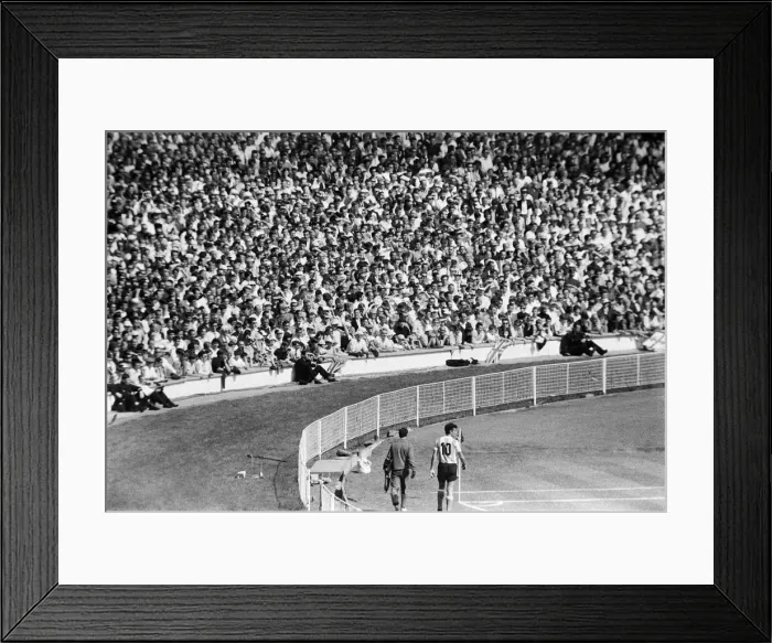 Framed Print : World Cup Quarter Final match at Wembley Stadium. England 1 v Argentina 0 Framed Print : World Cup Quarter Final match at Wembley Stadium. England 1 v Argentina 0