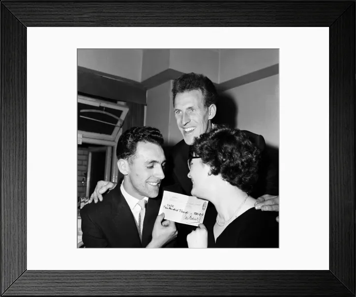 Framed Print : Mr and Mrs Farquhar who have only been married for 24 hours Framed Print : Mr and Mrs Farquhar who have only been married for 24 hours