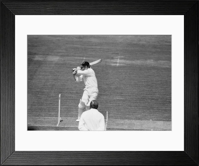 Framed Print : England v India 2nd Test 1st innings at Lords. (Picture Framed Print : England v India 2nd Test 1st innings at Lords. (Picture