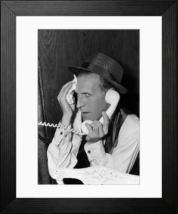 Framed Print : Bruce Forsyth in his dressing room at the London Palladium. 24th July 1962 Framed Print : Bruce Forsyth in his dressing room at the London Palladium. 24th July 1962