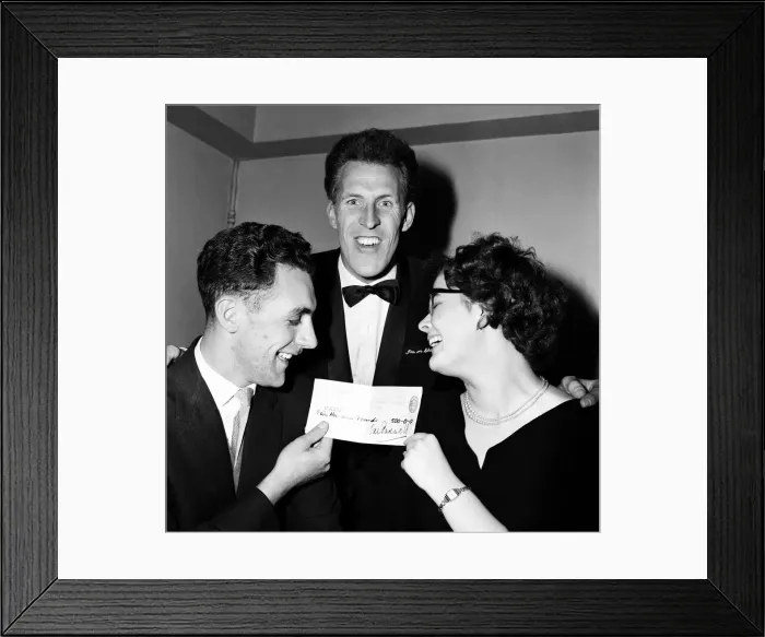 Framed Print : Mr and Mrs Farquhar who have only been married for 24 hours Framed Print : Mr and Mrs Farquhar who have only been married for 24 hours