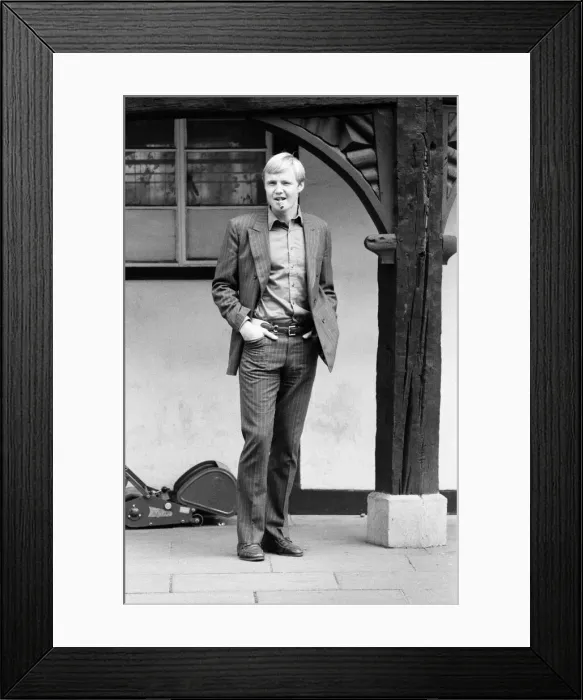 Framed Print : Jon Voight, actor and star of new release, Midnight Cowboy Framed Print : Jon Voight, actor and star of new release, Midnight Cowboy