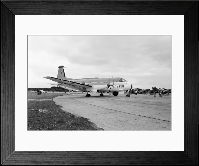 Framed Print : RAF Greenham Common, Air Show, Berkshire, June 1980 Framed Print : RAF Greenham Common, Air Show, Berkshire, June 1980