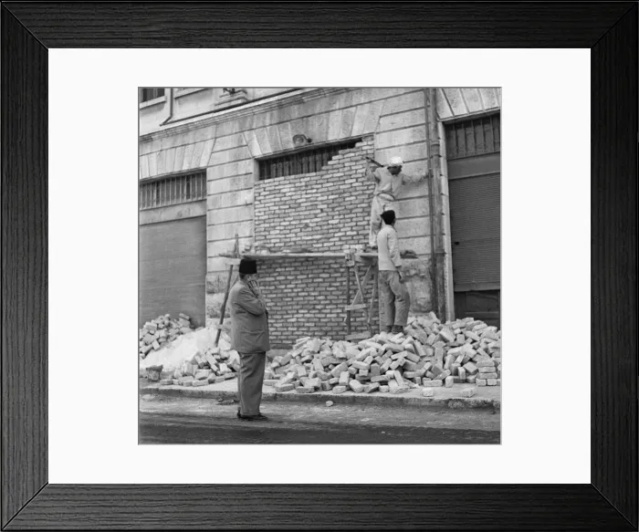 Framed Print : A series of pictures on the conflict in Palestine. Circa 1948