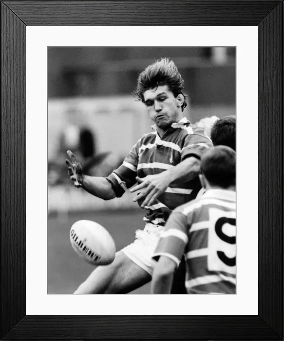 Framed Print : Owain Williams, Bridgend Rugby Union Player, match action, Neath v Bridgend Framed Print : Owain Williams, Bridgend Rugby Union Player, match action, Neath v Bridgend
