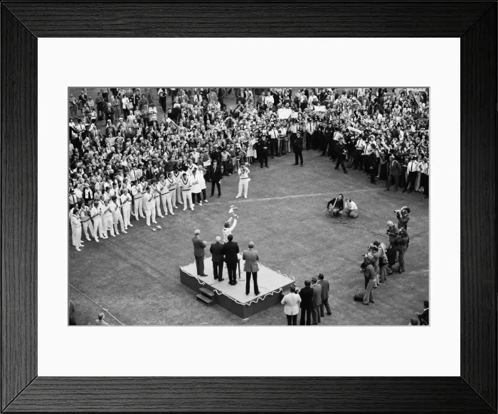 Framed Print : Gillette Cup Final: Middlesex v Lancashire at Lord s Framed Print : Gillette Cup Final: Middlesex v Lancashire at Lord s