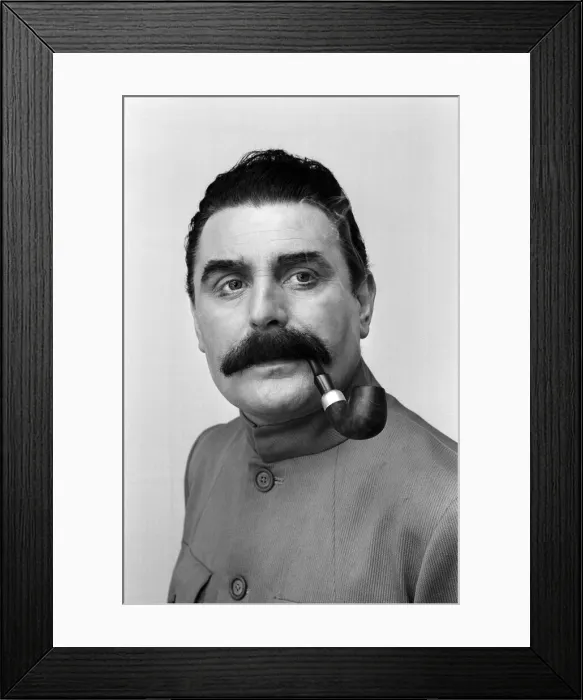 Framed Print : Actor Terence Rigby in character at the Birmingham Repertory Theatre. 11th May 1977