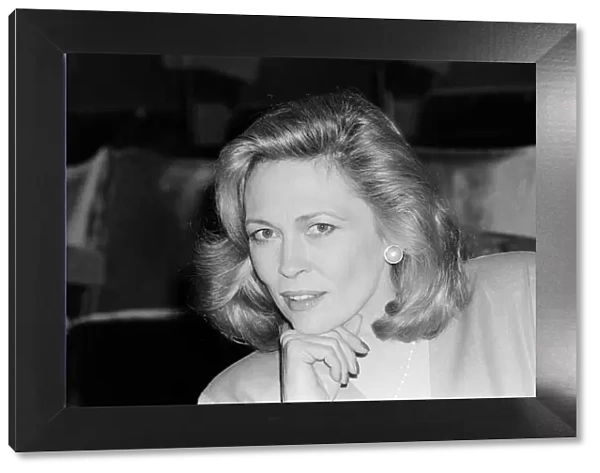 Faye Dunaway is set to star in a play at Londons Wyndham Theatre. 17th July 1986