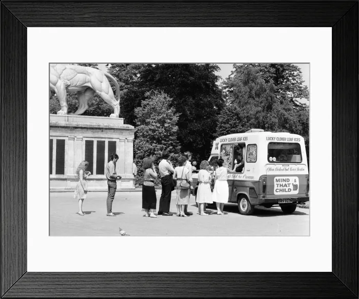 Framed Print : Summer Pics, Forbury Gardens, Public Park, Reading, Berkshire, June 1985 Framed Print : Summer Pics, Forbury Gardens, Public Park, Reading, Berkshire, June 1985