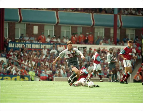 Aston Villa 3 -1 Manchester United Premiership match held at Villa Park. Roy Keane