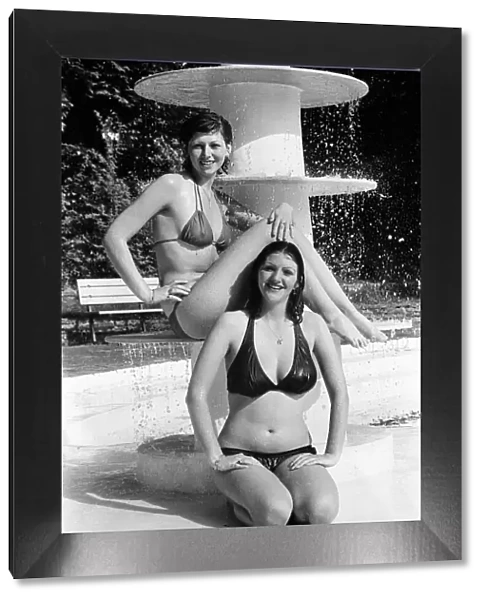 Martins Swimming Pool, Wokingham, Summer Weather Pix, June 1980