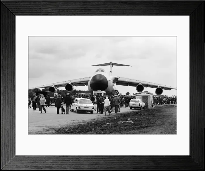 Framed Print : RAF Greenham Common, Air Show, Berkshire, June 1980. US Air Force, Lockheed C-5A Galaxy Framed Print : RAF Greenham Common, Air Show, Berkshire, June 1980. US Air Force, Lockheed C-5A Galaxy