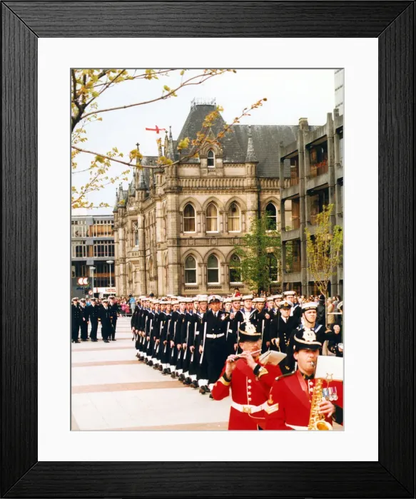 Framed Print : To mark HMS Jupiters final visit to Middlesbrough, Mayor Councillor Eddie Bolland