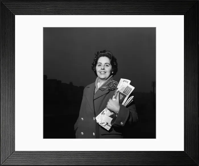 Framed Print : Betty Boothroyd canvassing. 25th November 1957 Framed Print : Betty Boothroyd canvassing. 25th November 1957