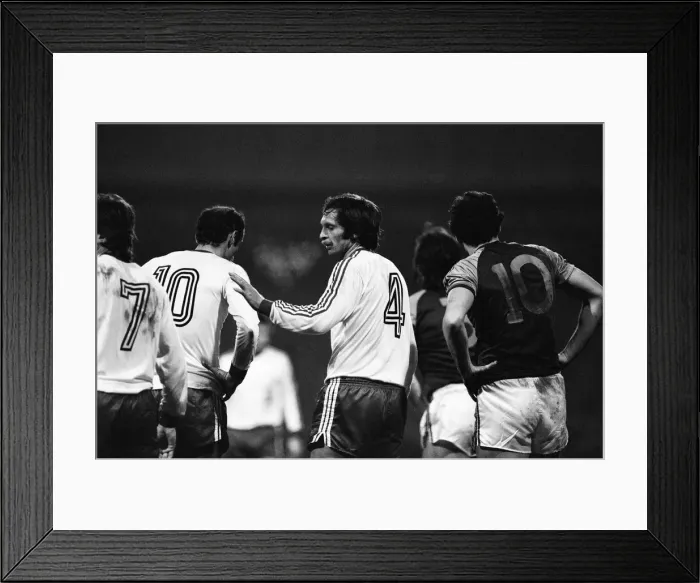 Framed Print : West Ham 1-4 Dinamo, Tbilisi, European Cup Winners Cup, Quarter final 1st Leg Framed Print : West Ham 1-4 Dinamo, Tbilisi, European Cup Winners Cup, Quarter final 1st Leg