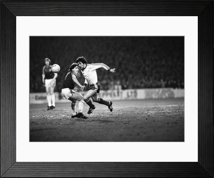 Framed Print : West Ham 1-4 Dinamo, Tbilisi, European Cup Winners Cup, Quarter final 1st Leg Framed Print : West Ham 1-4 Dinamo, Tbilisi, European Cup Winners Cup, Quarter final 1st Leg