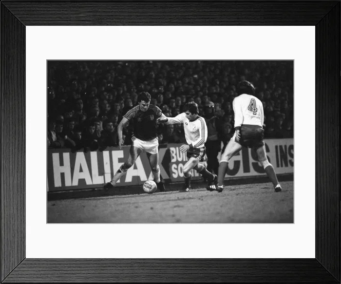 Framed Print : West Ham 1-4 Dinamo, Tbilisi, European Cup Winners Cup, Quarter final 1st Leg Framed Print : West Ham 1-4 Dinamo, Tbilisi, European Cup Winners Cup, Quarter final 1st Leg