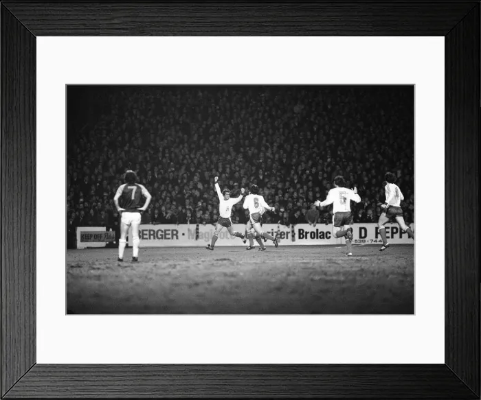 Framed Print : West Ham 1-4 Dinamo, Tbilisi, European Cup Winners Cup, Quarter final 1st Leg Framed Print : West Ham 1-4 Dinamo, Tbilisi, European Cup Winners Cup, Quarter final 1st Leg