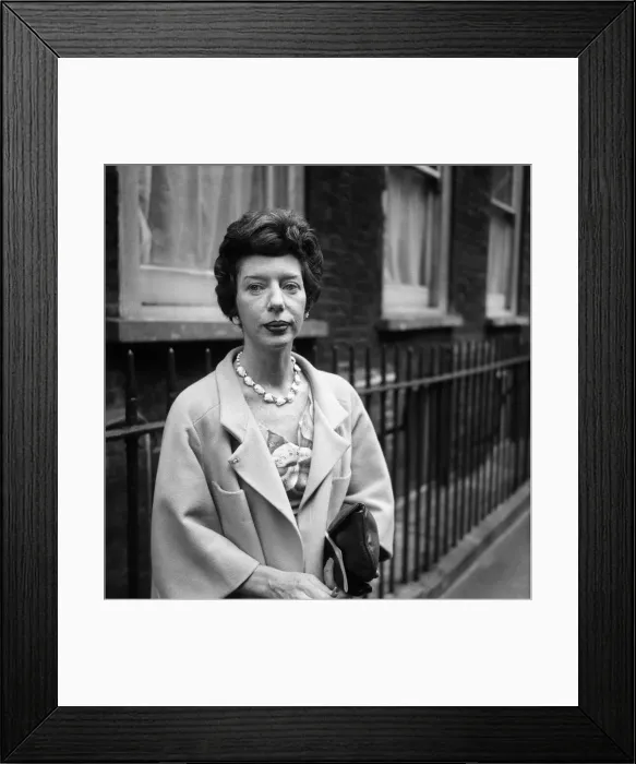 Framed Print : Miss Pamela Berry, who won her appeal against the British Transport Commision for an Framed Print : Miss Pamela Berry, who won her appeal against the British Transport Commision for an