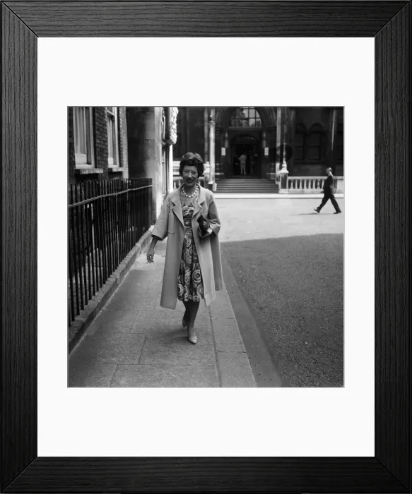 Framed Print : Miss Pamela Berry, who won her appeal against the British Transport Commision for an Framed Print : Miss Pamela Berry, who won her appeal against the British Transport Commision for an