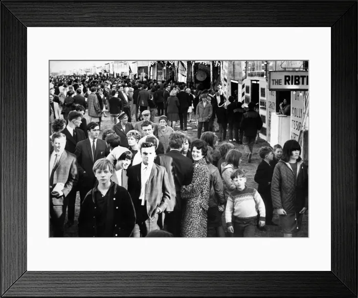 Framed Print : The Hoppings fair, held on the Town Moor in Newcastle upon Tyne, Tyne and Wear Framed Print : The Hoppings fair, held on the Town Moor in Newcastle upon Tyne, Tyne and Wear