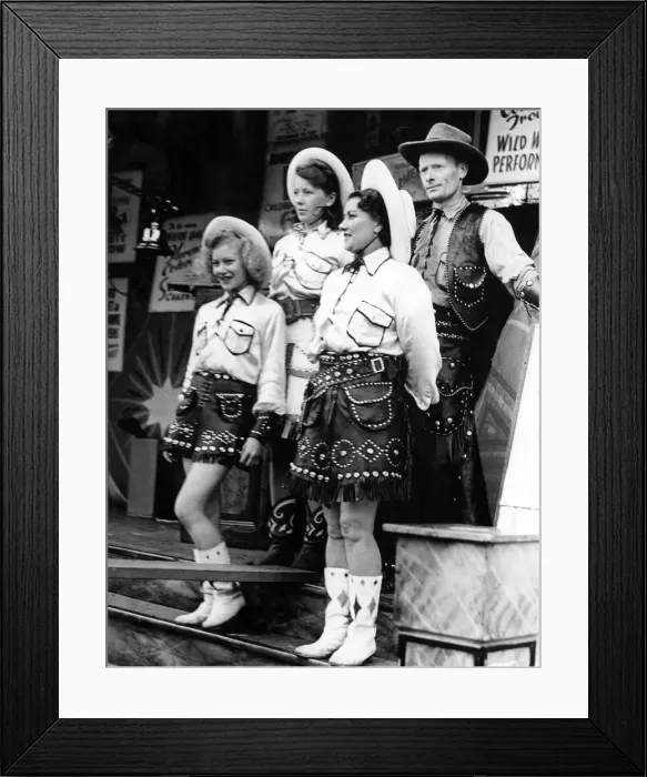 Framed Print : The Hoppings fair, held on the Town Moor in Newcastle upon Tyne, Tyne and Wear Framed Print : The Hoppings fair, held on the Town Moor in Newcastle upon Tyne, Tyne and Wear