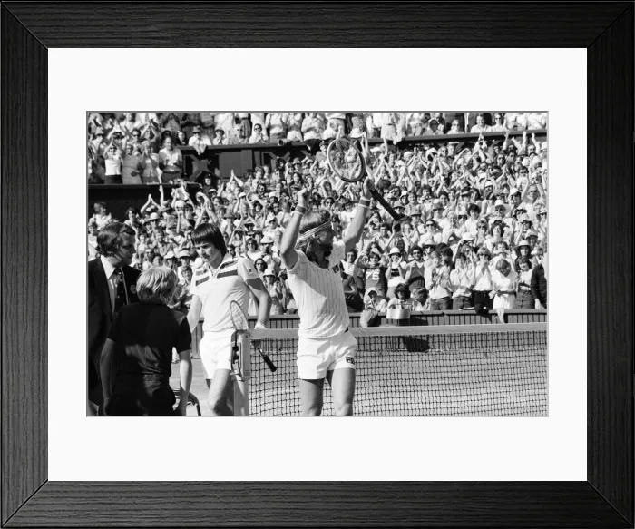 Framed Print : Wimbledon Tennis Championships 1977, Mens Final, Centre Court, Wimbledon Framed Print : Wimbledon Tennis Championships 1977, Mens Final, Centre Court, Wimbledon