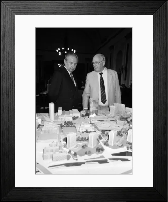 Framed Print : Juan Antonio Samaranch, President of the International Olympic Committee on a visit to Framed Print : Juan Antonio Samaranch, President of the International Olympic Committee on a visit to