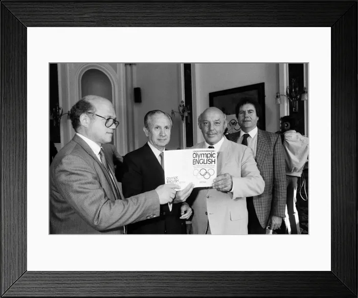Framed Print : Juan Antonio Samaranch, President of the International Olympic Committee on a visit to