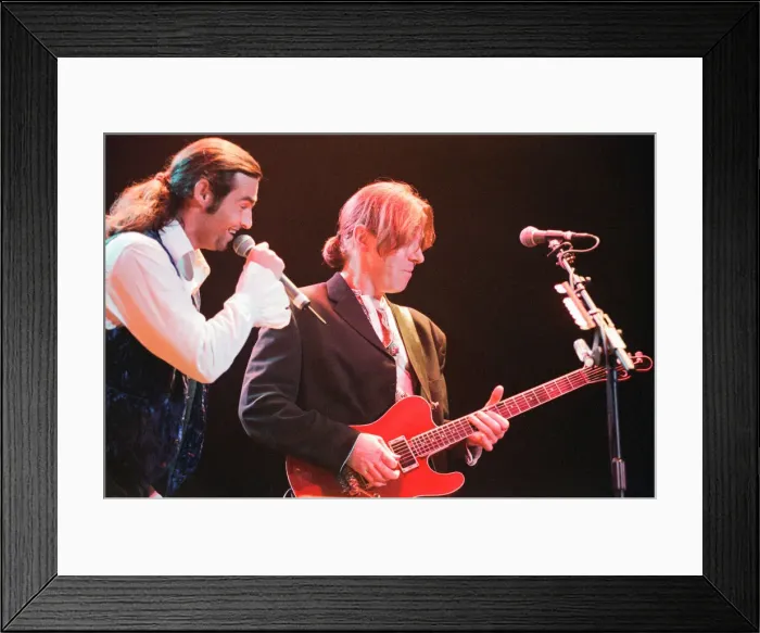Framed Print : Wet Wet Wet, music group, in concert, NEC, Birmingham, 29th June 1994 Framed Print : Wet Wet Wet, music group, in concert, NEC, Birmingham, 29th June 1994