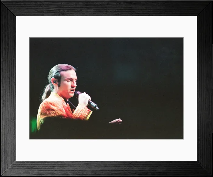 Framed Print : Wet Wet Wet, music group, in concert, NEC, Birmingham, 3rd July 1995 Framed Print : Wet Wet Wet, music group, in concert, NEC, Birmingham, 3rd July 1995