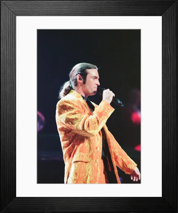 Framed Print : Wet Wet Wet, music group, in concert, NEC, Birmingham, 3rd July 1995 Framed Print : Wet Wet Wet, music group, in concert, NEC, Birmingham, 3rd July 1995