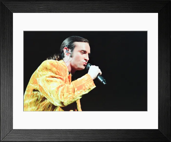 Framed Print : Wet Wet Wet, music group, in concert, NEC, Birmingham, 3rd July 1995 Framed Print : Wet Wet Wet, music group, in concert, NEC, Birmingham, 3rd July 1995