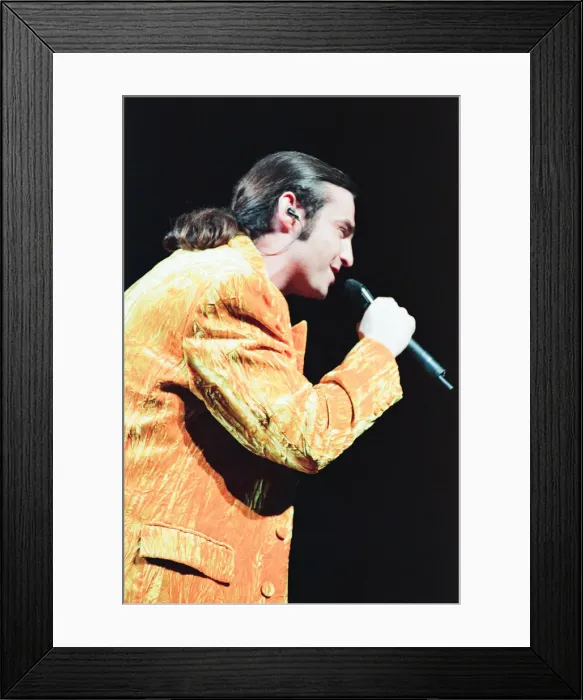 Framed Print : Wet Wet Wet, music group, in concert, NEC, Birmingham, 3rd July 1995 Framed Print : Wet Wet Wet, music group, in concert, NEC, Birmingham, 3rd July 1995