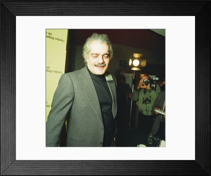 Framed Print : Omar Sharif, actor and professional bridge player, taking part in the Langs Supreme