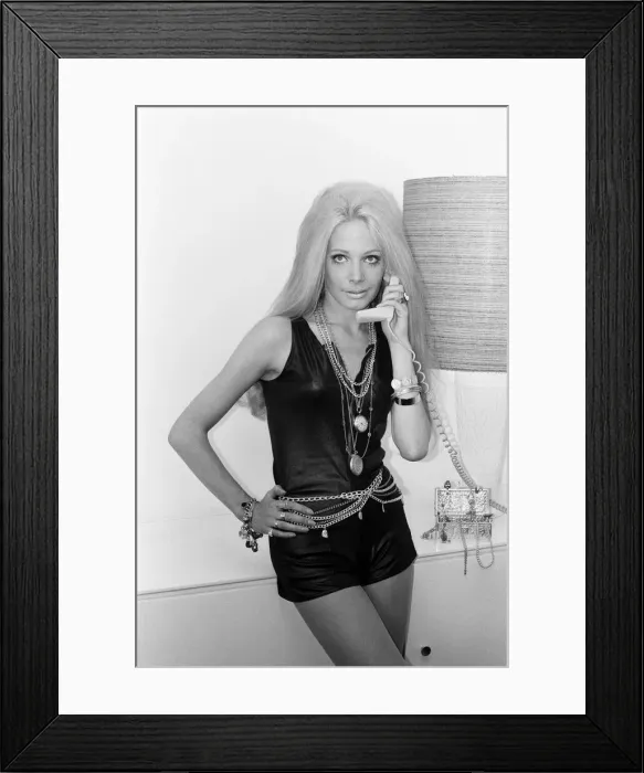 Framed Print : Maureen Flanagan, Model and Market Stall Holder, London, 26th June 1969 Framed Print : Maureen Flanagan, Model and Market Stall Holder, London, 26th June 1969