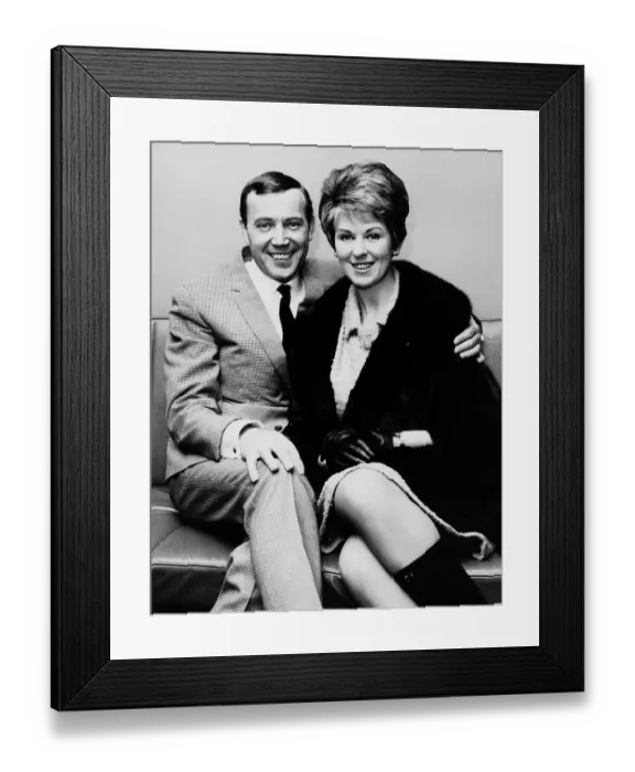 Framed Print : Val Doonican singer and entertainer with wife Lynn Dbase Framed Print : Val Doonican singer and entertainer with wife Lynn Dbase