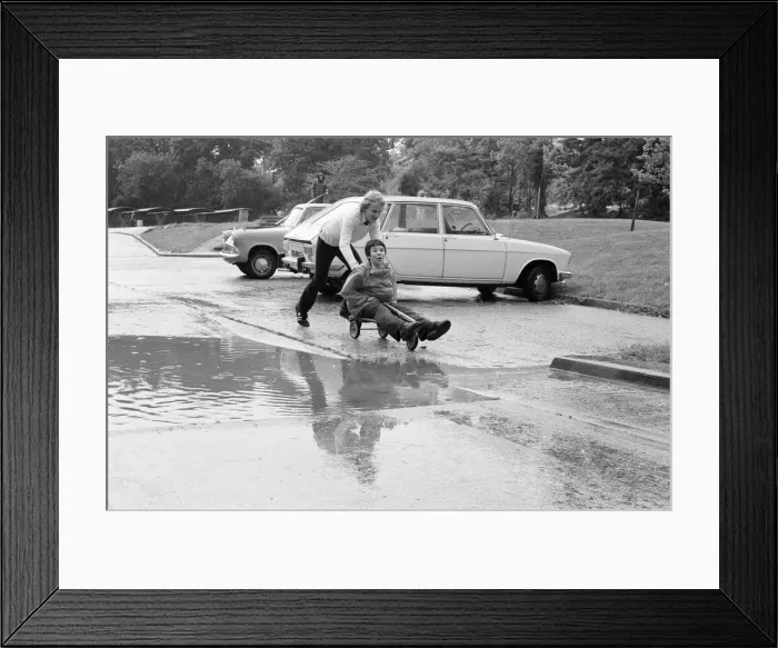 Framed Print : Soap Box Races at Stoneham Boys School, Reading, Berkshire, June 1980 Framed Print : Soap Box Races at Stoneham Boys School, Reading, Berkshire, June 1980