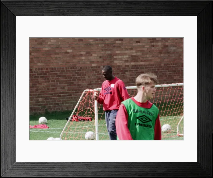 Framed Print : Manchester United in training. 12th May 1995 Framed Print : Manchester United in training. 12th May 1995