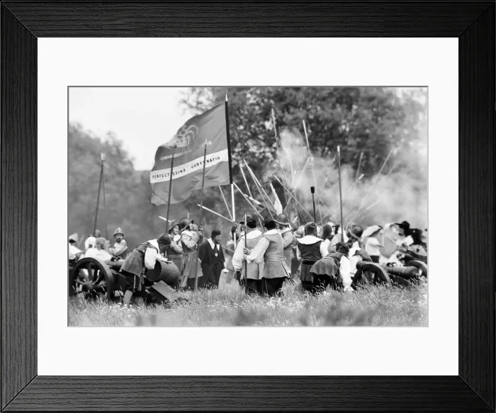 Framed Print : English Civil War, re-enactment, performed by The Sealed Knot, an educational charity Framed Print : English Civil War, re-enactment, performed by The Sealed Knot, an educational charity
